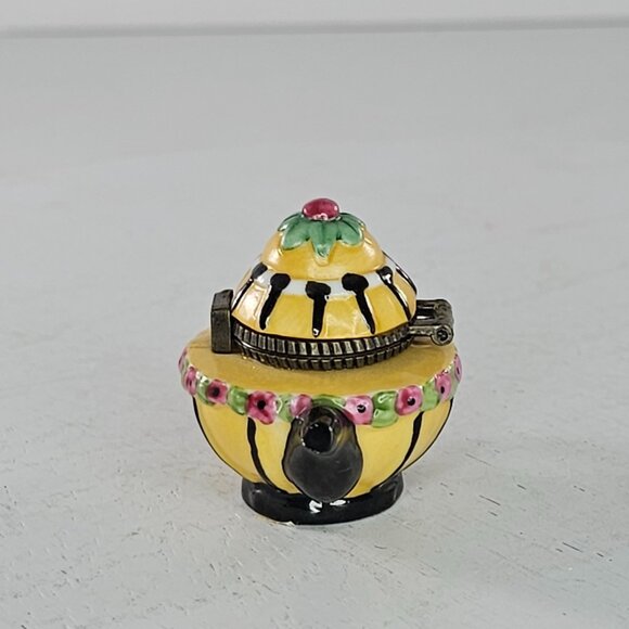 Mary Engelbreit Mini Yellow Teapot Shaped Trinket Box Floral Hinged Lid Enesco - Picture 2 of 8